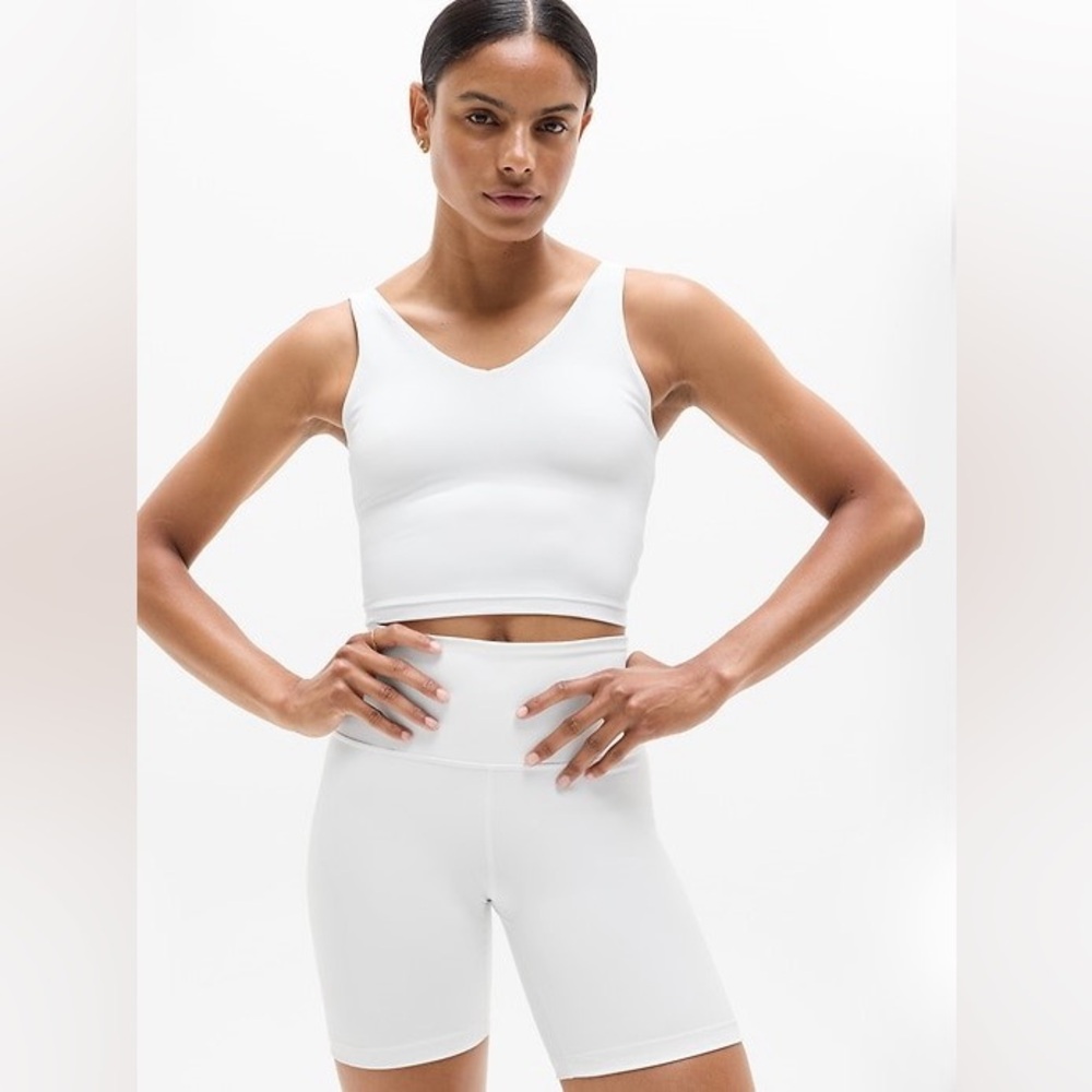 NWT ATHLETA Transcend V-Neck Crop Bra BEIGE TAN SZ MED A-C
